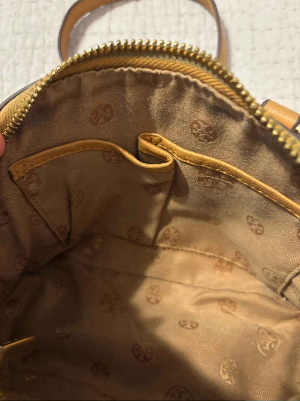 🌻SALE🌻Tory Burch Robinson tan Leather Crossbody Satchel